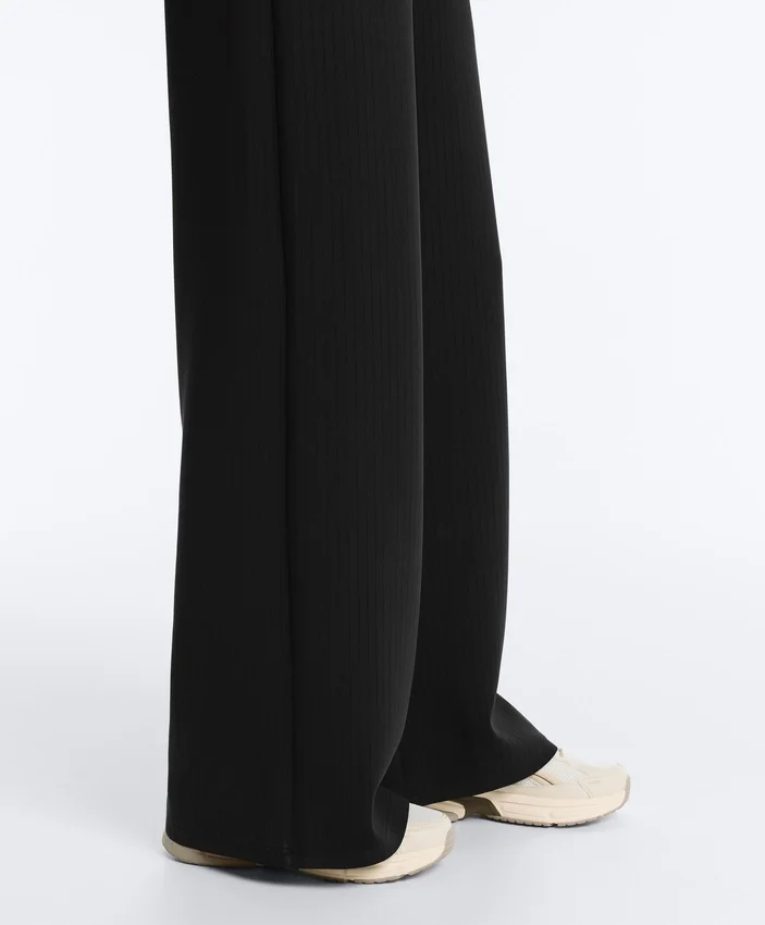 Pantalones rectos a rayas con modal Soft Touch Pantalones rectos a rayas con modal Soft Touch