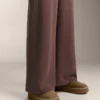 Pantalones rectos de pierna ancha con ribete y modal cepillado Pantalones rectos de pierna ancha con ribete y modal cepillado