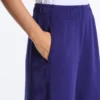 Pantalones rectos de pierna ancha con ribete y modal cepillado Pantalones rectos de pierna ancha con ribete y modal cepillado