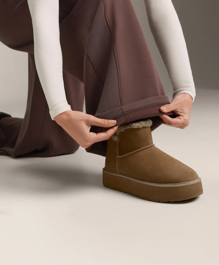 Pantalones rectos de pierna ancha con ribete y modal cepillado Pantalones rectos de pierna ancha con ribete y modal cepillado