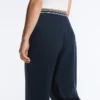 Pantalones rectos de piqué con ribete de algodón en contraste Pantalones rectos de piqué con ribete de algodón en contraste