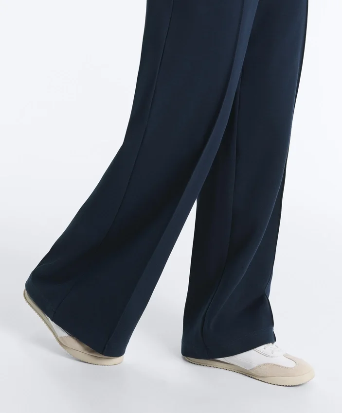 Pantalones rectos de piqué con ribete de algodón en contraste Pantalones rectos de piqué con ribete de algodón en contraste