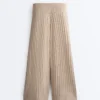 Pantalones rectos de punto acanalado