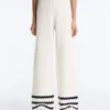 Pantalones rectos de punto con textura ondulada