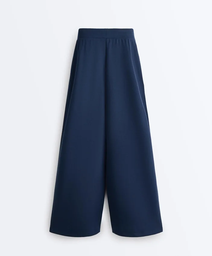 Pantalones rectos de sarga con cinta lateral Pantalones rectos de sarga con cinta lateral