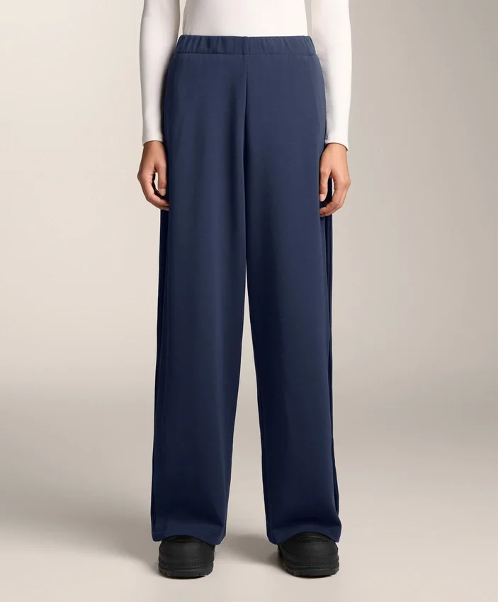 Pantalones tipo capullo con pliegue lateral y modal cepillado Pantalones tipo capullo con pliegue lateral y modal cepillado