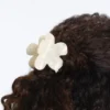 Peineta pequeña para el pelo con forma de flor Peineta pequeña para el pelo con forma de flor