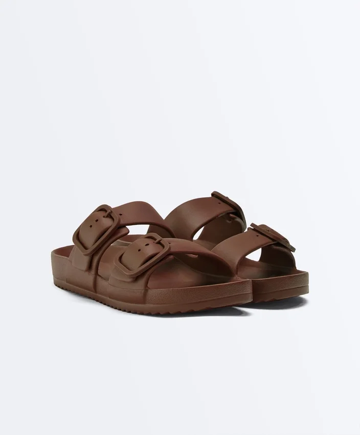 Sandalias de playa con hebillas Sandalias de playa con hebillas