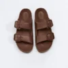 Sandalias de playa con hebillas Sandalias de playa con hebillas