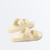 Sandalias de playa con hebillas Sandalias de playa con hebillas