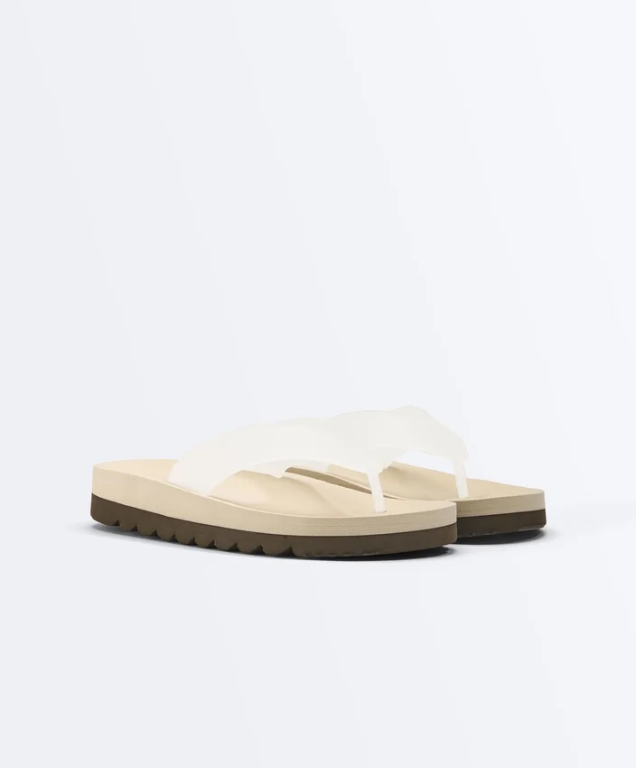 Sandalias de playa con plataforma Sandalias de playa con plataforma
