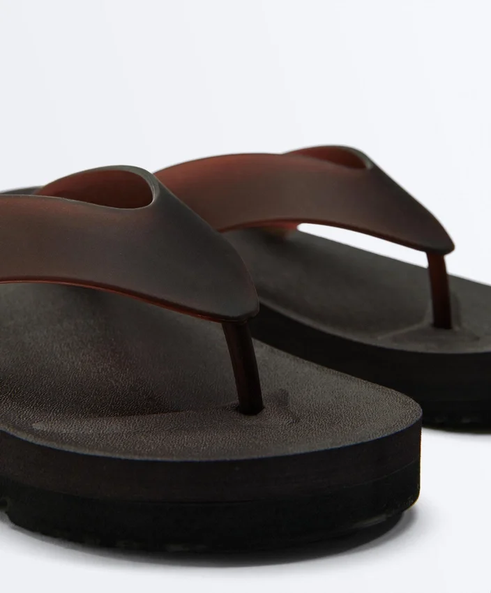 Sandalias de playa con plataforma Sandalias de playa con plataforma