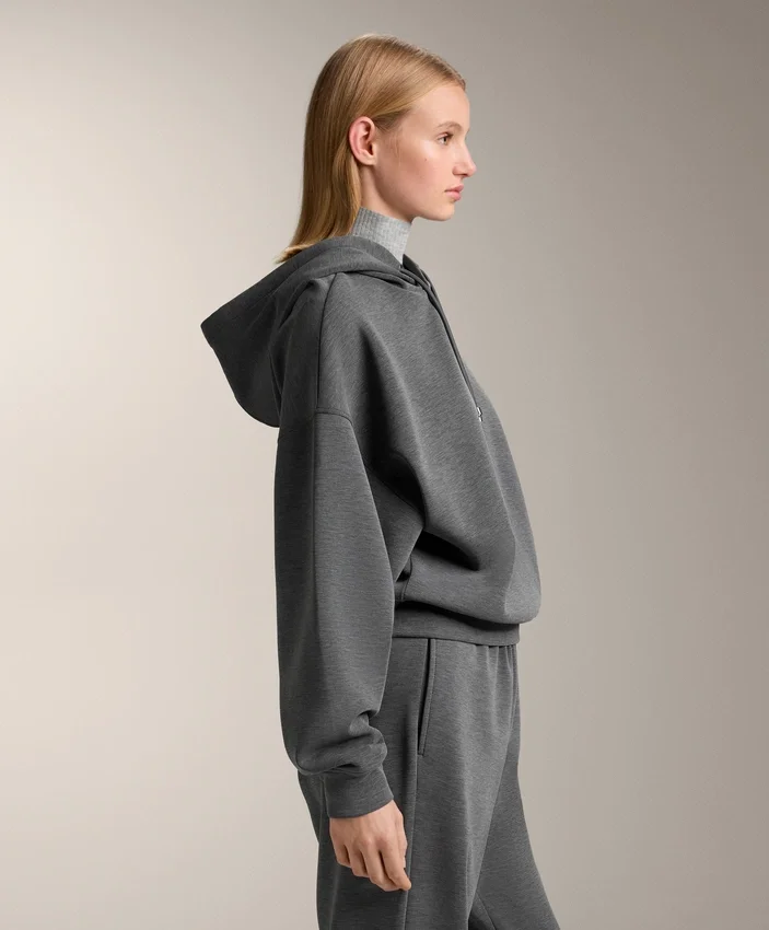 Sudadera con capucha de corte recto en modal cepillado jaspeado Sudadera con capucha de corte recto en modal cepillado jaspeado