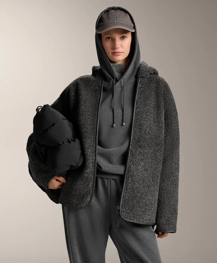 Sudadera con capucha de corte recto en modal cepillado jaspeado Sudadera con capucha de corte recto en modal cepillado jaspeado