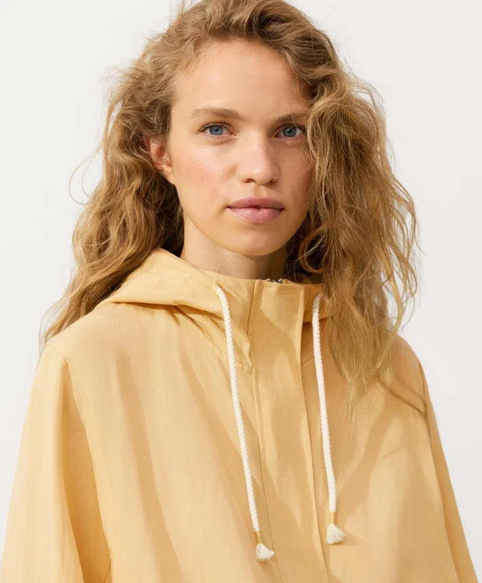 Sudadera con media cremallera, bolsillo delantero, mezcla de lyocell y 24 % de lino Sudadera con media cremallera, bolsillo delantero, mezcla de lyocell y 24 % de lino