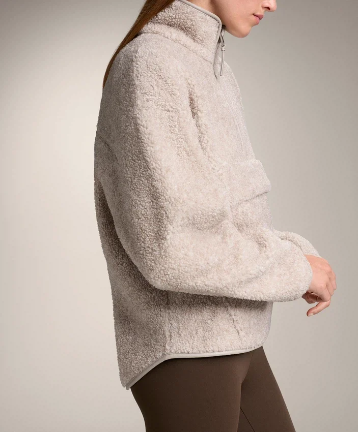 Sudadera de imitación de chaquetas de piel de oveja con bolsillo delantero Sudadera de imitación de chaquetas de piel de oveja con bolsillo delantero