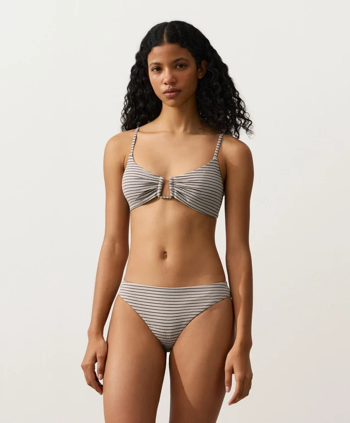 Top de bikini triangular a rayas Top de bikini triangular a rayas