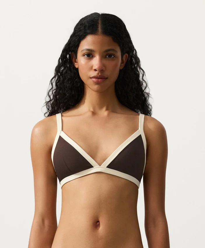 Top de bikini triangular con ribete en contraste Top de bikini triangular con ribete en contraste