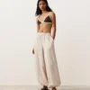Top de bikini triangular con ribete en contraste Top de bikini triangular con ribete en contraste