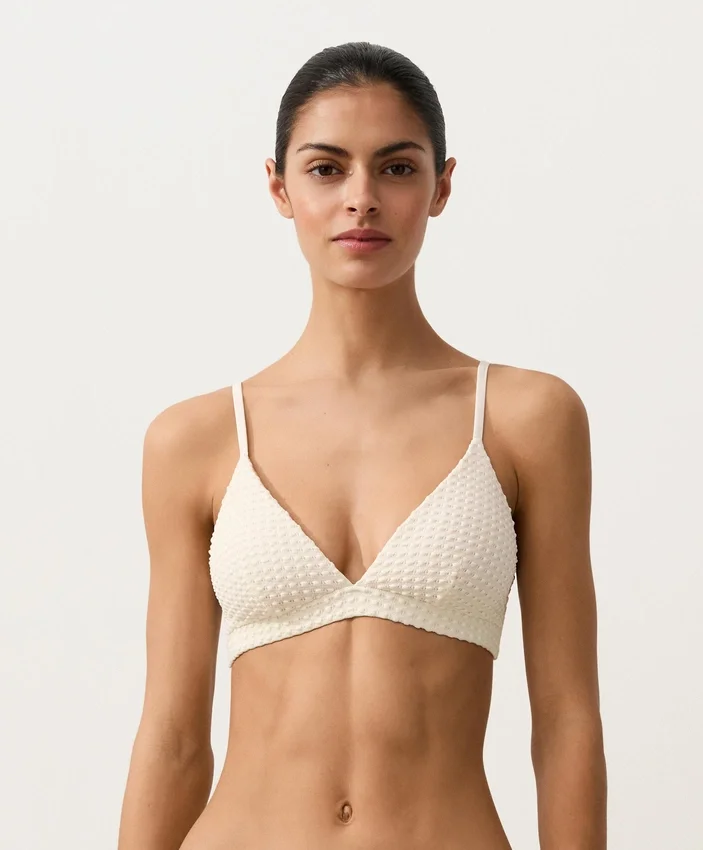 Top de bikini triangular de croché con textura de burbujas Top de bikini triangular de croché con textura de burbujas