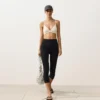 Top de bikini triangular de croché con textura de burbujas Top de bikini triangular de croché con textura de burbujas