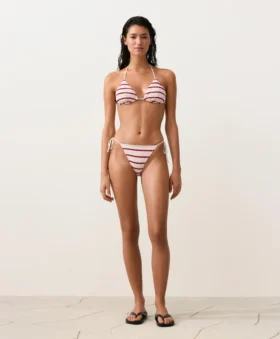 Top de bikini triangular de rayas de ganchillo Top de bikini triangular de rayas de ganchillo