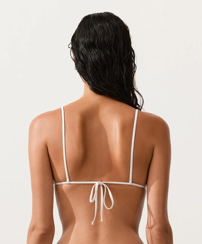 Top de bikini triangular de rayas de ganchillo Top de bikini triangular de rayas de ganchillo