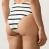 Trikinis asimétricos de rayas de croché