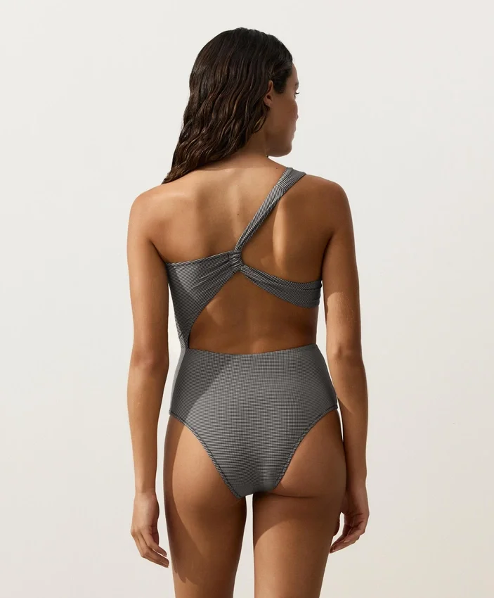 Trikinis asimétricos mini de cuadros vichy Trikinis asimétricos mini de cuadros vichy