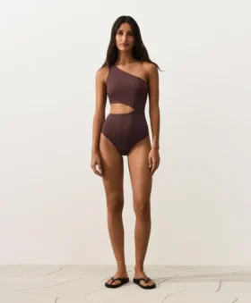 Trikinis con tirantes asimétricos Trikinis con tirantes asimétricos