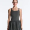 Vestido corto tipo globo Comfortlux Vestido corto tipo globo Comfortlux