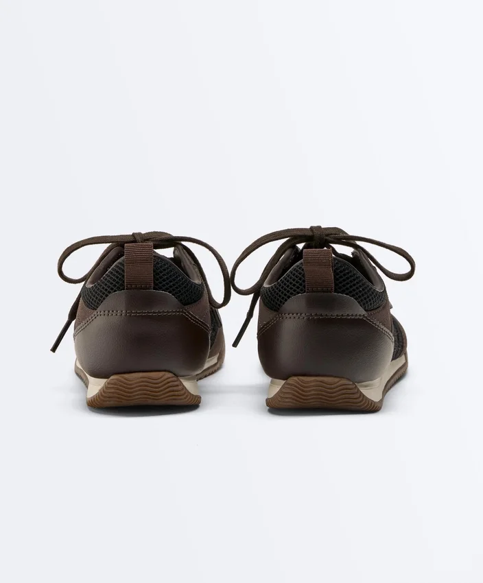 Zapatillas de malla con mezcla de materiales Zapatillas de malla con mezcla de materiales